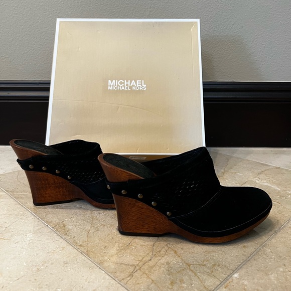 Michael Kors Suede Wedge Clogsslidesmules - Picture 5 of 5
